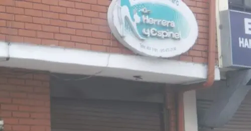 CENTRO MEDICO VETERINARIO HERRERA Y ESPINEL CENTRO MEDICO VETERINARIO HERRERA Y ESPINEL